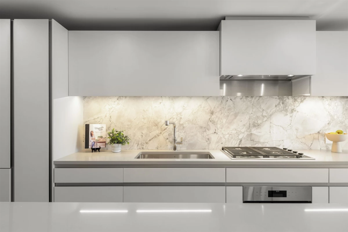 Kitchen Island Photo of 1504 889 Pacific Street, Vancouver, BC