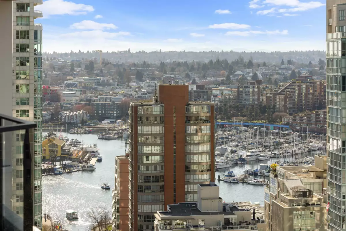Powder Room Photo of 1504 889 Pacific Street, Vancouver, BC