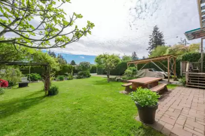 Backyard Photo of 1350 Finlay Street, White Rock, BC