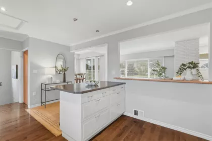 Kitchen Photo of 1350 Finlay Street, White Rock, BC