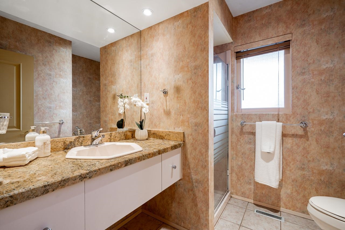 Entry Foyer Photo of 4695 Mapleridge Drive, North Vancouver, BC