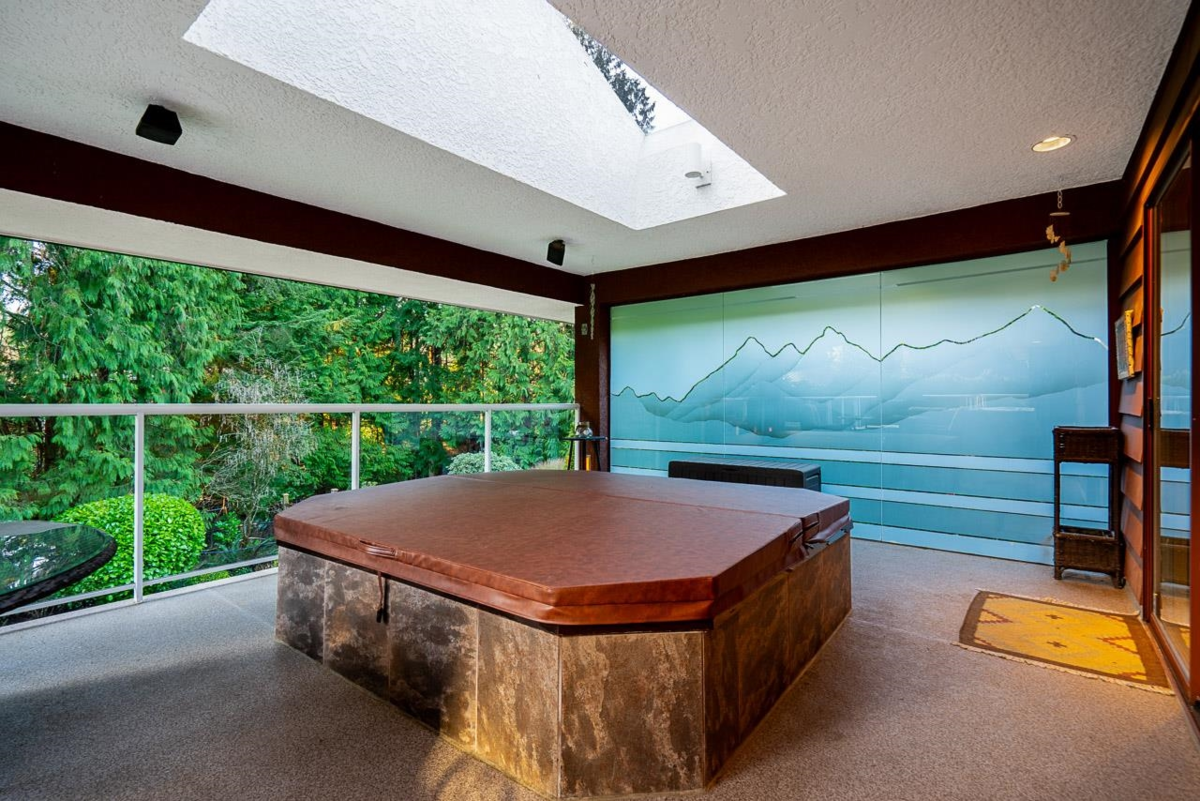 Family Room Photo of 4695 Mapleridge Drive, North Vancouver, BC