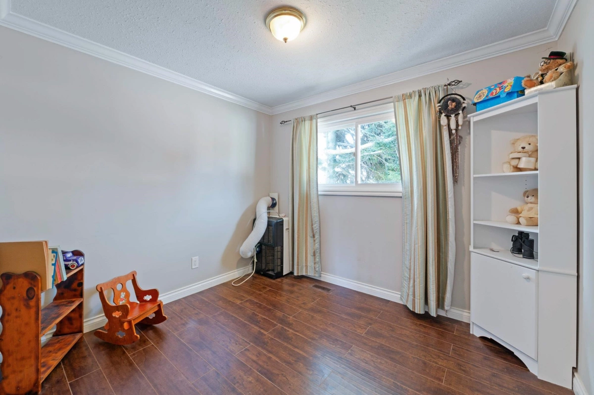 Basement Recreation Room Photo of 2096 Martens Street, Abbotsford, BC