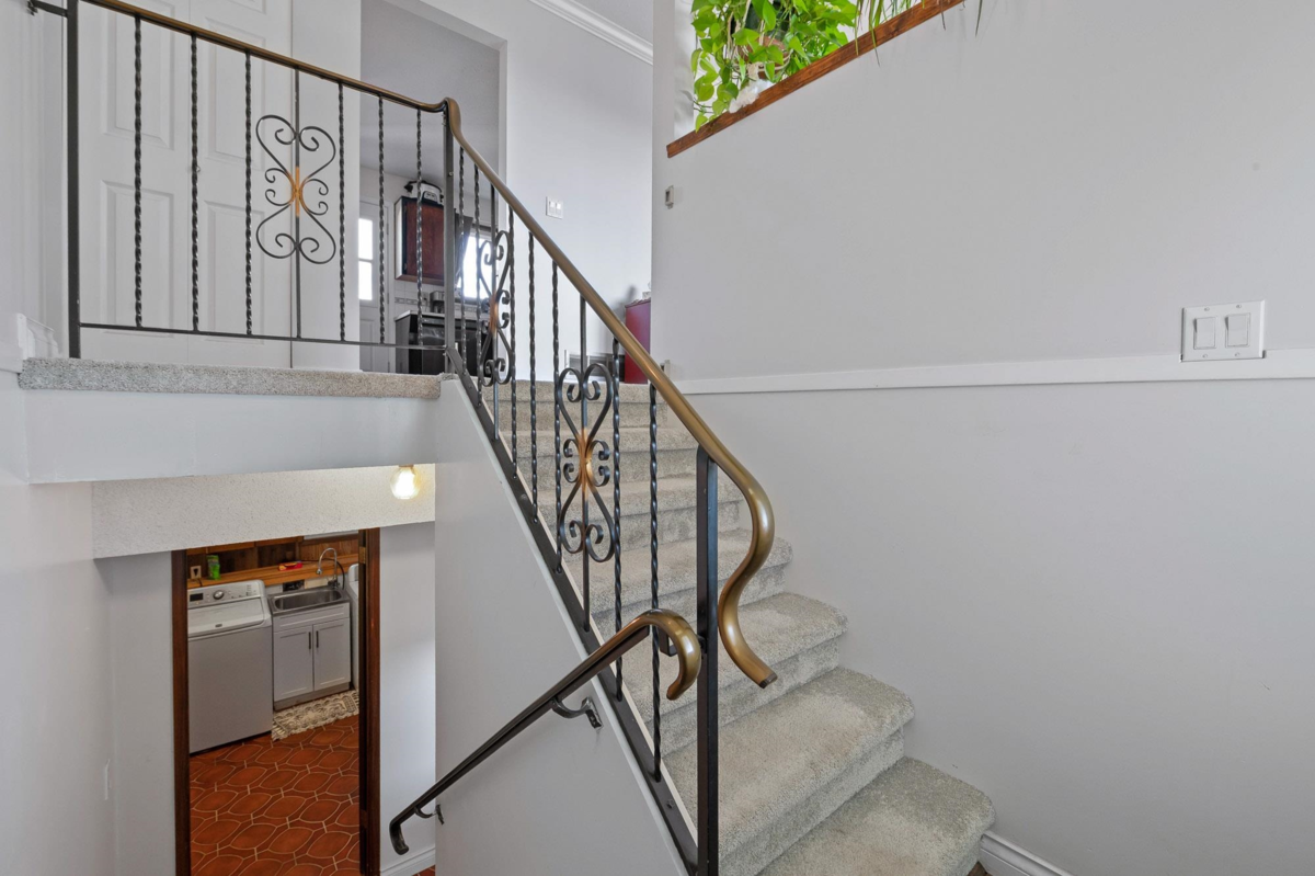 Living Room Photo of 2096 Martens Street, Abbotsford, BC