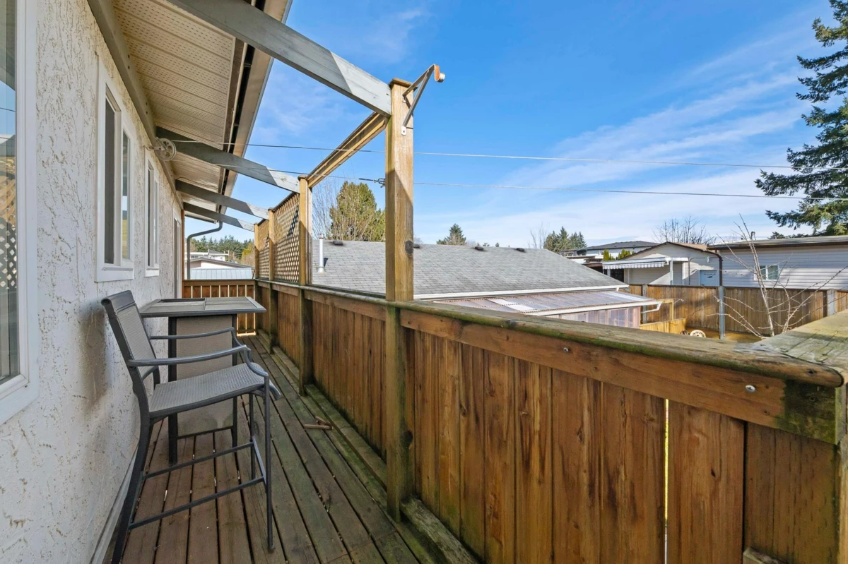 Staircase Photo of 2096 Martens Street, Abbotsford, BC