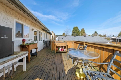 Mudroom Photo of 2096 Martens Street, Abbotsford, BC
