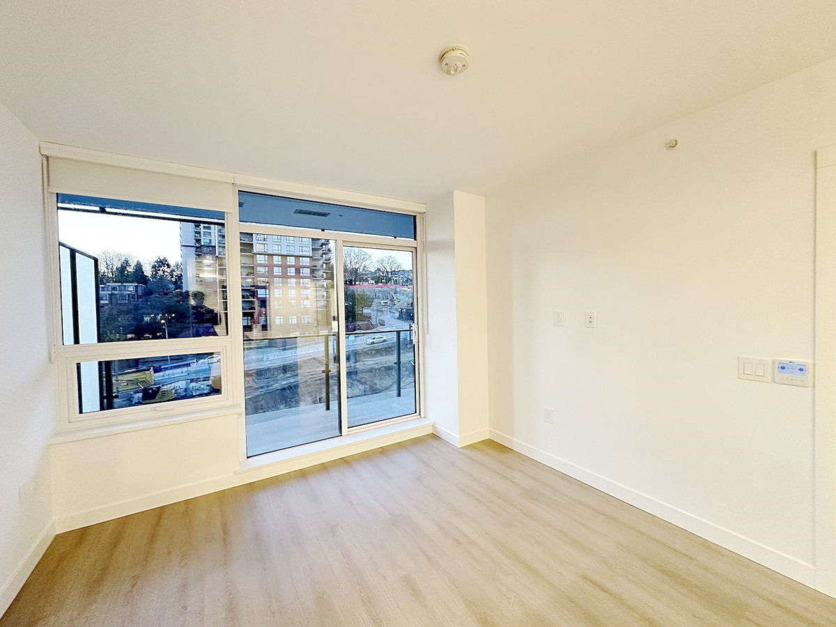 Kitchen Island Photo of 804 823 Carnarvon Street, New Westminster, BC