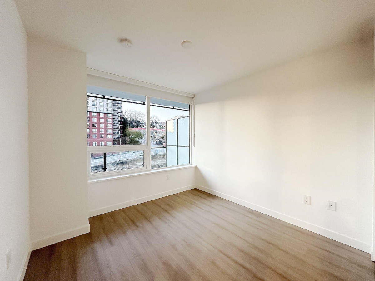 Walk-In Closet Photo of 804 823 Carnarvon Street, New Westminster, BC