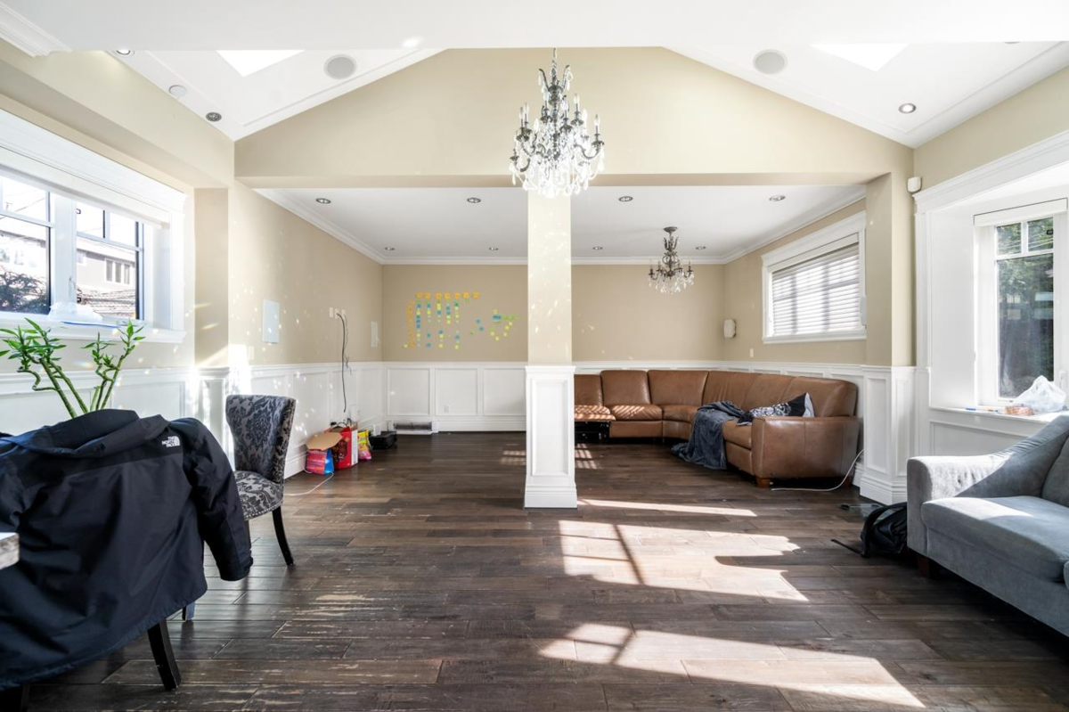 Hallway Photo of 1441 W 49th Avenue, Vancouver, BC