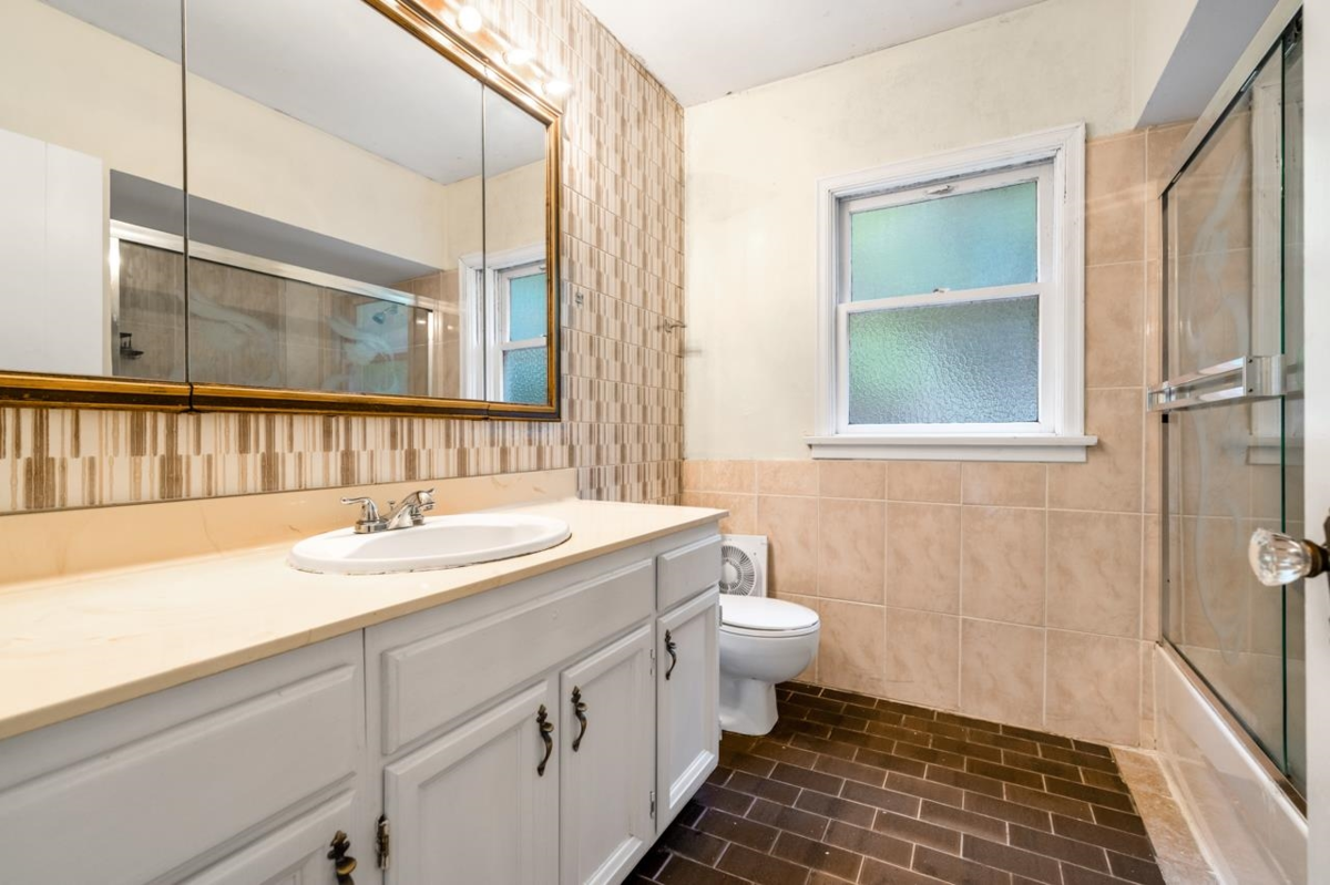 Office / Den Photo of 1441 W 49th Avenue, Vancouver, BC