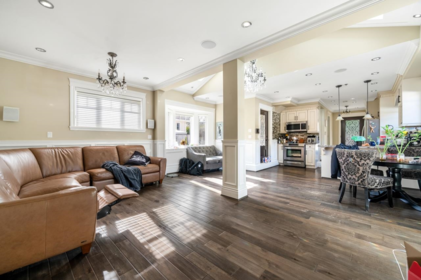 Entry Foyer Photo of 1441 W 49th Avenue, Vancouver, BC