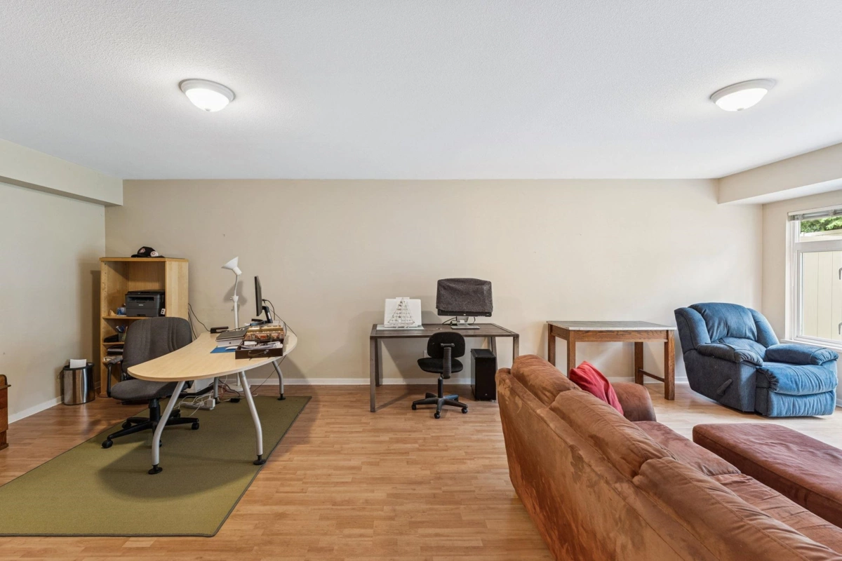 Mudroom Photo of 16 15188 62a Avenue, Surrey, BC