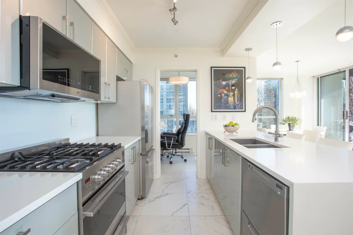 Walk-In Closet Photo of 302 1438 Richards Street, Vancouver, BC