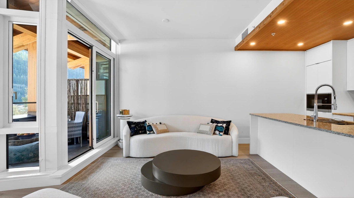 Breakfast Nook Photo of 506 6687 Nelson Avenue, West Vancouver, BC