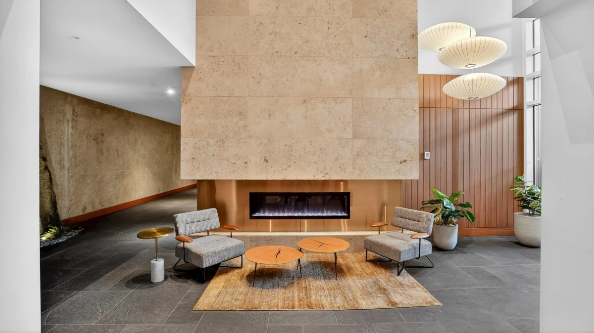 Mudroom Photo of 506 6687 Nelson Avenue, West Vancouver, BC