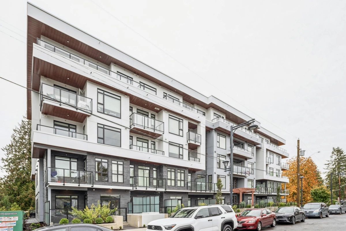 Family Room Photo of 202 14257 103a Avenue Avenue, Surrey, BC