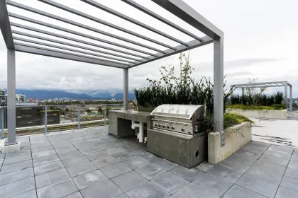 Front Yard Photo of 602 180 E 2nd Avenue, Vancouver, BC