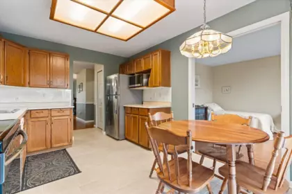 Kitchen Island Photo of 131 32691 Garibaldi Drive, Abbotsford, BC