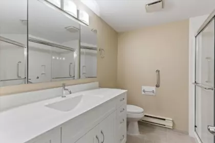 Primary Bedroom Photo of 131 32691 Garibaldi Drive, Abbotsford, BC