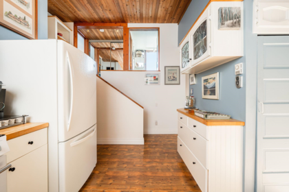 Primary Bedroom Photo of 1477 Cleator Road, Bowen Island, BC