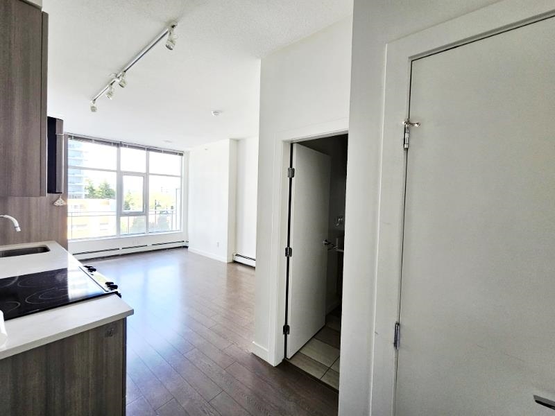 Family Room Photo of 317 13308 Central Avenue, Surrey, BC