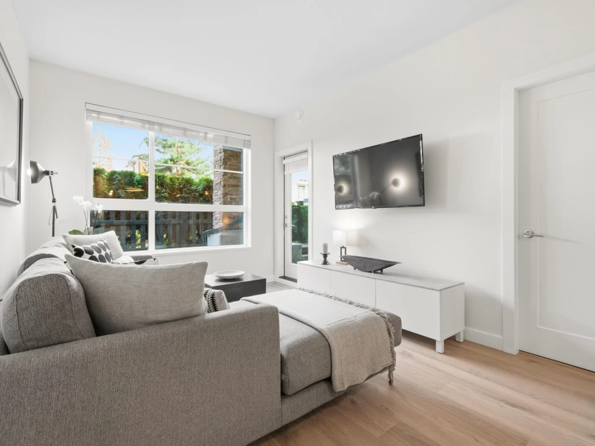 Living Room Photo of 109 20829 77a Avenue, Langley, BC