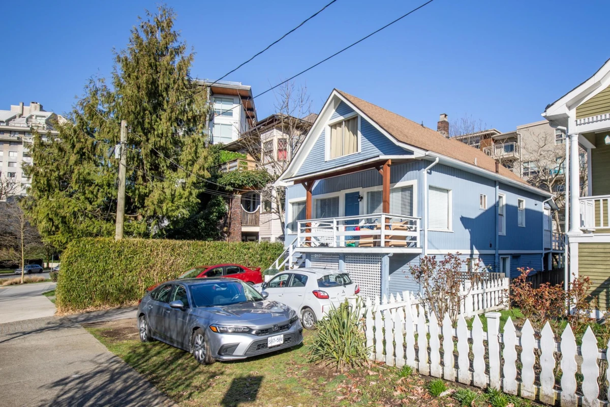 Exterior Rear Photo of 164 E 10th Street, North Vancouver, BC