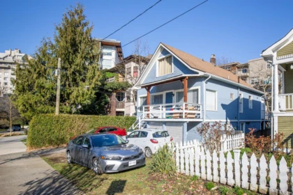164 E 10th Street, North Vancouver, BC, North Vancouver — Single Family Residence for sale