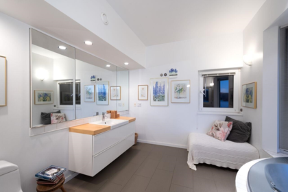 Basement Recreation Room Photo of 1670 Whitesails Drive, Bowen Island, BC