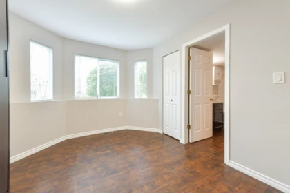 Mudroom Photo of 51 32361 Mcrae Avenue, Mission, BC