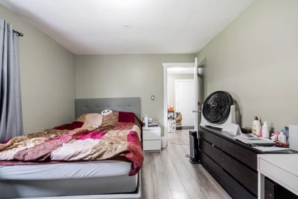 Hallway Photo of 12490 114 Avenue, Surrey, BC