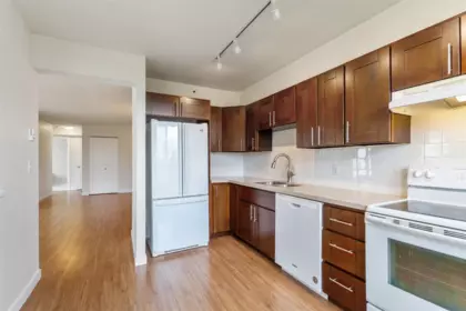 Kitchen Island Photo of 1802 551 Austin Avenue, Coquitlam, BC