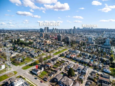 Laundry Room Photo of 3690 Dundas Street, Vancouver, BC