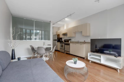 209 1249 Granville Street, Vancouver, BC, Vancouver — Apartment/Condo for sale