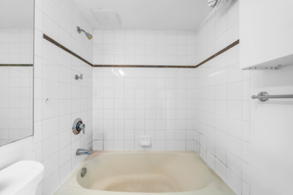 Primary Bedroom Photo of 1709 438 Seymour Street, Vancouver, BC