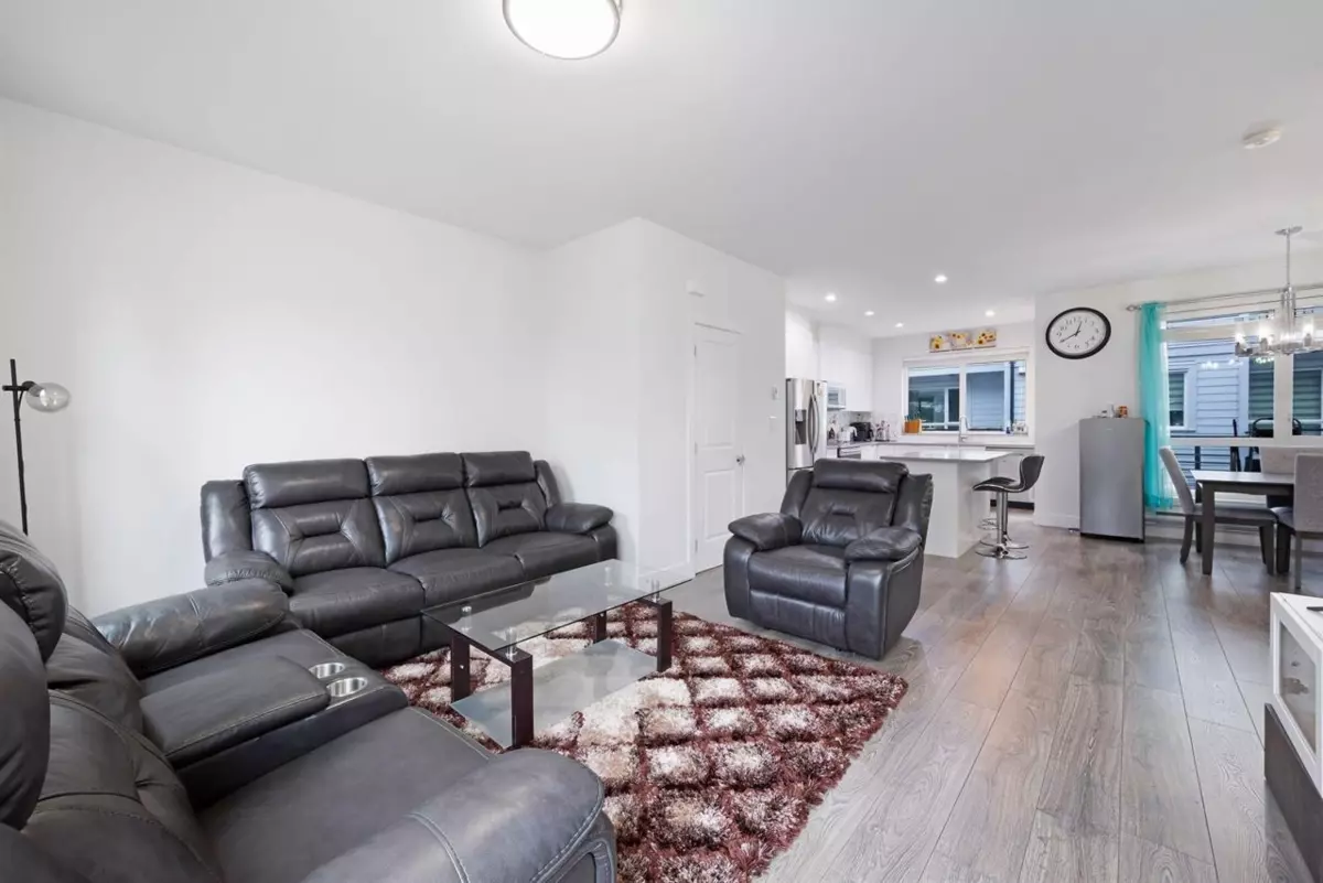 Dining Area Photo of 2 12088 76 Avenue, Surrey, BC