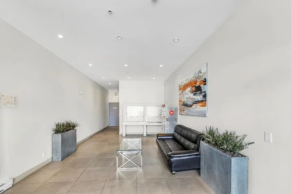 311 6968 Royal Oak Avenue, Burnaby, BC, Burnaby — Apartment/Condo for sale