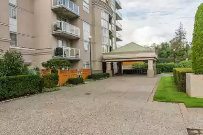 1301 10523 University Drive, Surrey, BC, Surrey — Apartment/Condo for sale