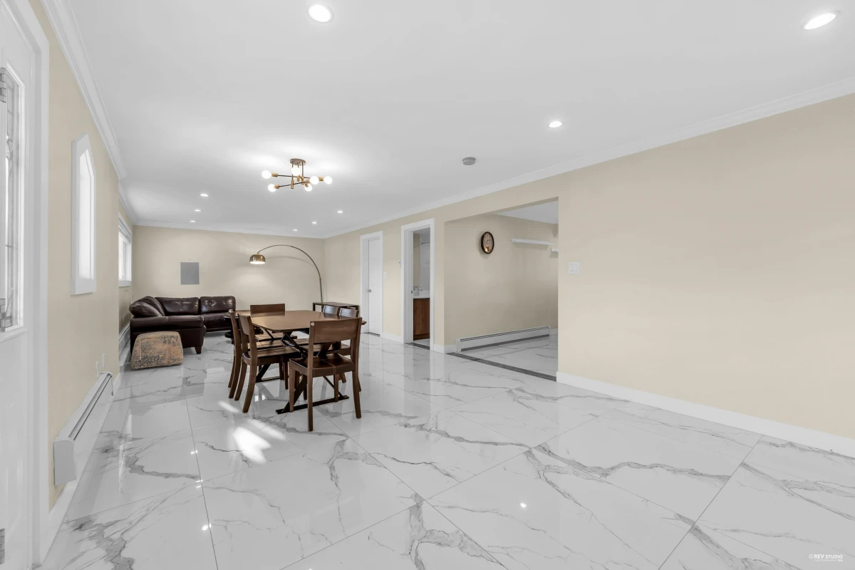Family Room Photo of 10771 Roselea Crescent, Richmond, BC