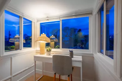 Entry Foyer Photo of 2011 Creelman Avenue, Vancouver, BC