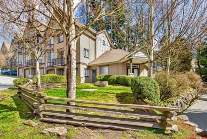 Backyard Photo of 22 32501 Fraser Crescent, Mission, BC