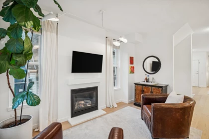 Walk-In Closet Photo of 117 2200 Panorama Drive, Port Moody, BC