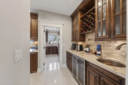 Entry Foyer Photo of 3225 164a Street, Surrey, BC