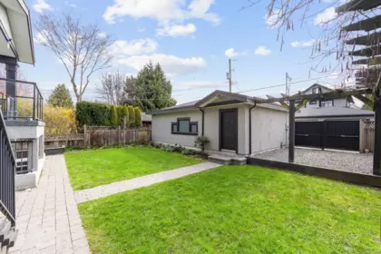 Hot Tub / Spa Photo of 3042 W 33rd Avenue, Vancouver, BC