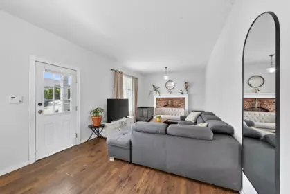 Kitchen Photo of 319 Marmont Street, Coquitlam, BC