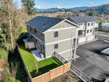 2465 Beck Road, Abbotsford, BC, Abbotsford — Half Duplex for sale