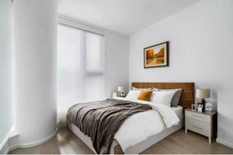 Family Room Photo of 1903 1408 Robson Street, Vancouver, BC