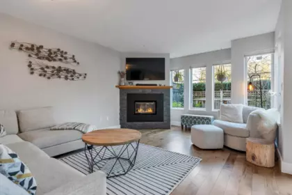 102 245 W 15th Street, North Vancouver, BC, North Vancouver — Townhouse for sale