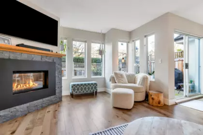 102 245 W 15th Street, North Vancouver, BC, North Vancouver — Townhouse for sale