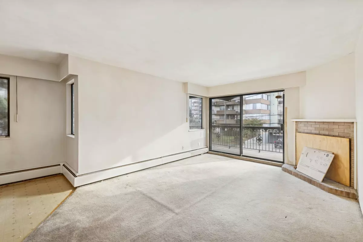 Family Room Photo of 205 707 Hamilton Street, New Westminster, BC